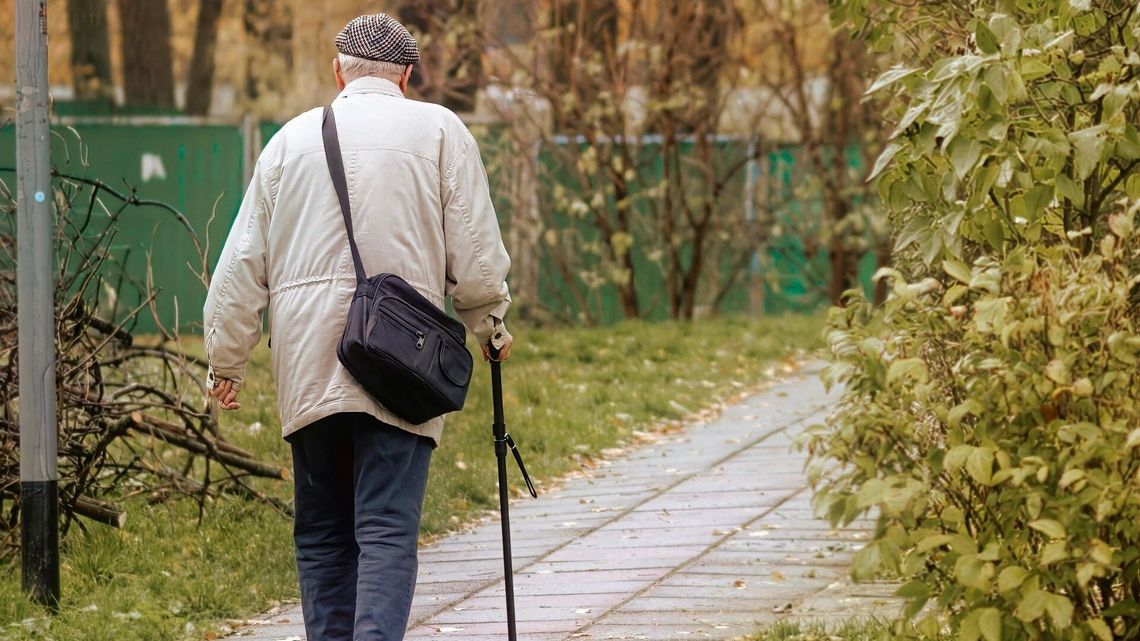 Więcej pieniędzy dla stulatków. Honorowe emerytury w górę