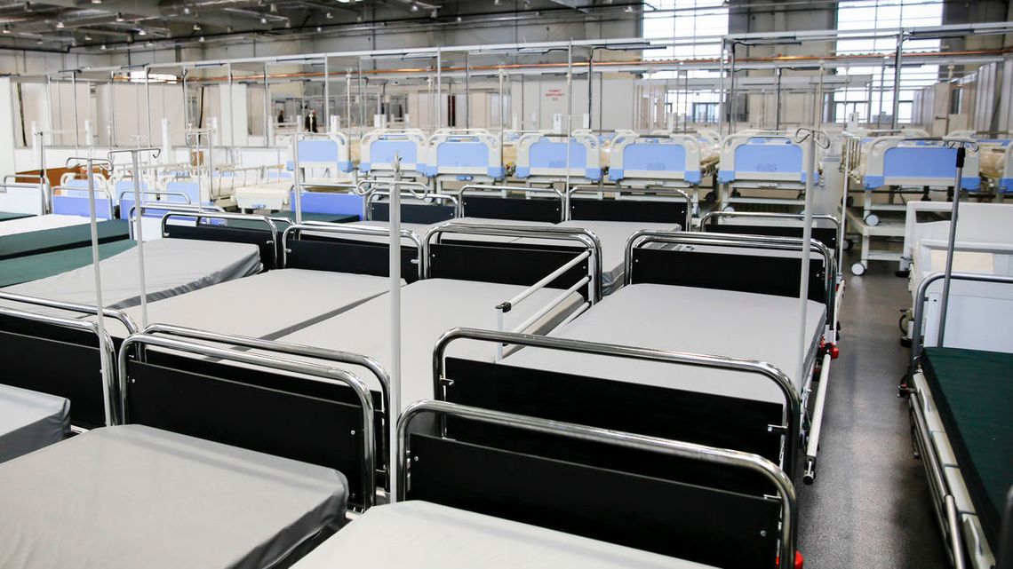 Większość szpitali tymczasowych będzie gotowa w pierwszej połowie grudnia