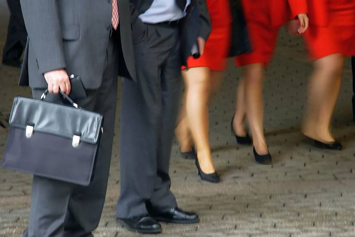 Większość urzędników śpi spokojnie. Cięcia tylko w ARiMR