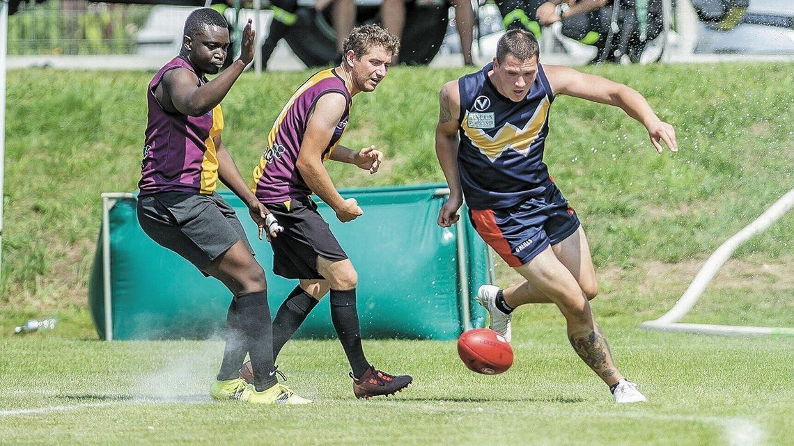 Wiele dyscyplin połączonych w jeden sport. Hornets Lublin trenują futbol australijski Wiele dyscyplin połączonych w jeden sport. Hornets Lublin trenują futbol australijski