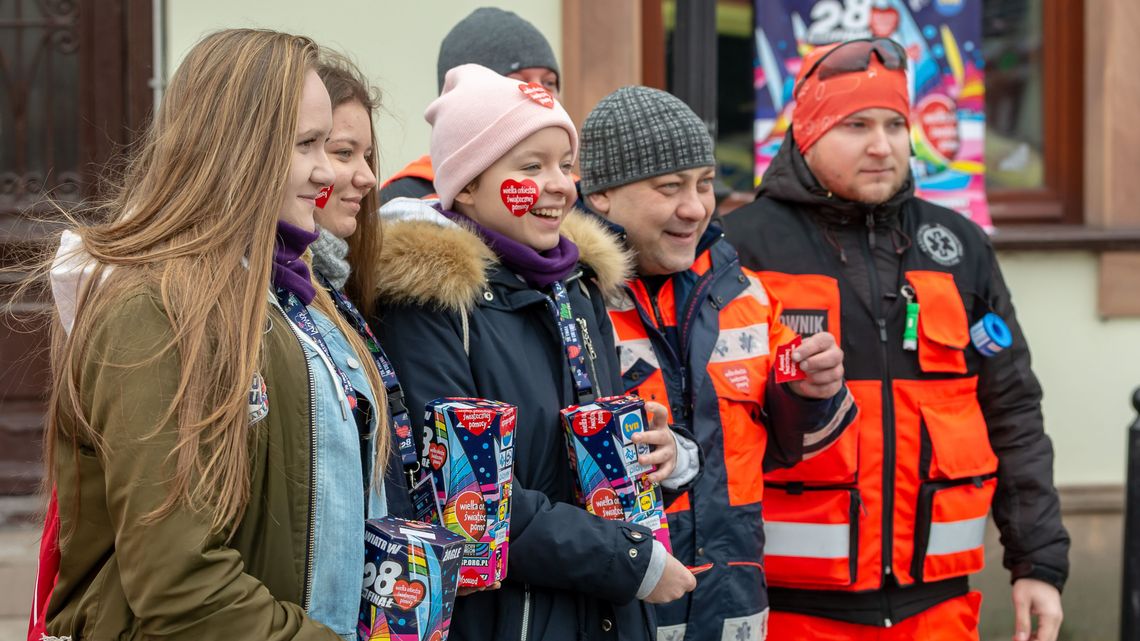 Wielka Orkiestra Świątecznej Pomocy zagrała w Chełmie. Było morsowanie i specjalny bieg [zdjęcia]