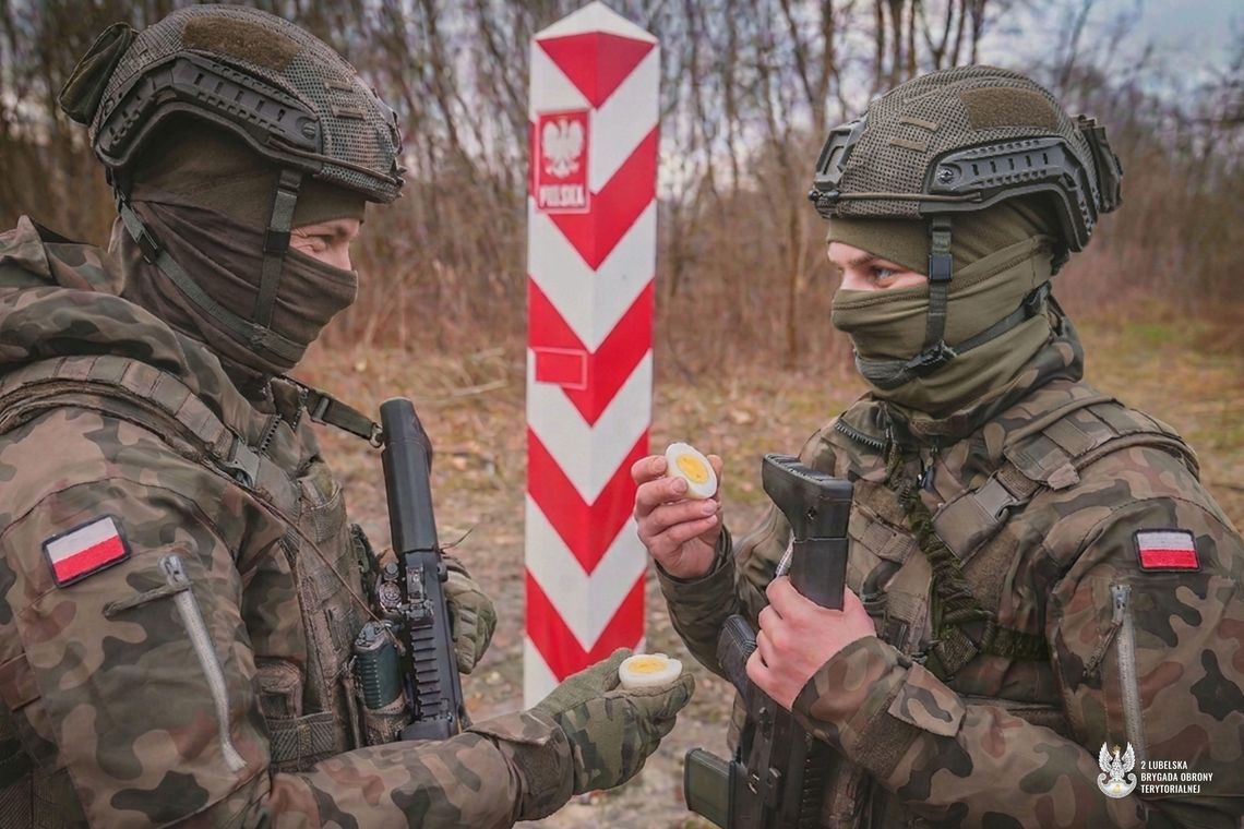 Wielkanoc na służbie. Terytorialsi z Lubelszczyzny pilnują granicy i infrastruktury Wielkanoc na służbie. Terytorialsi z Lubelszczyzny pilnują granicy i infrastruktury