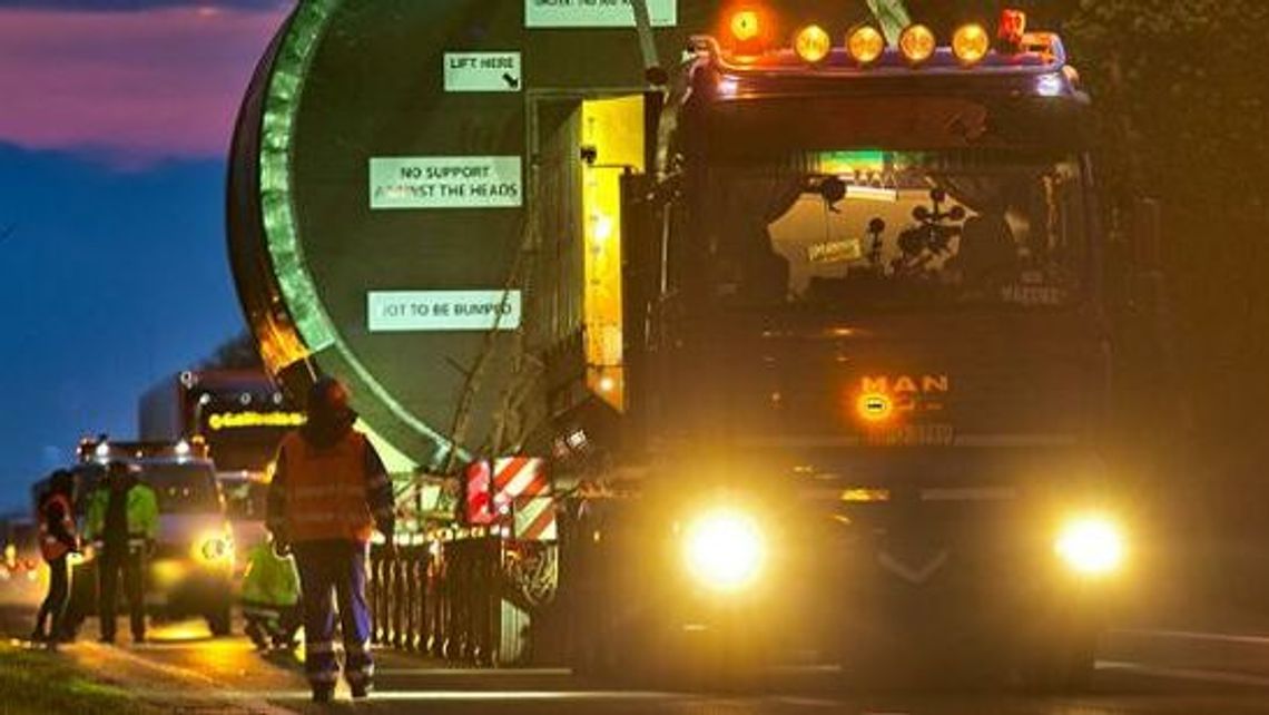 Wielki kret przejedzie przez lubelskie. Będzie poruszał się nocą i bardzo powoli