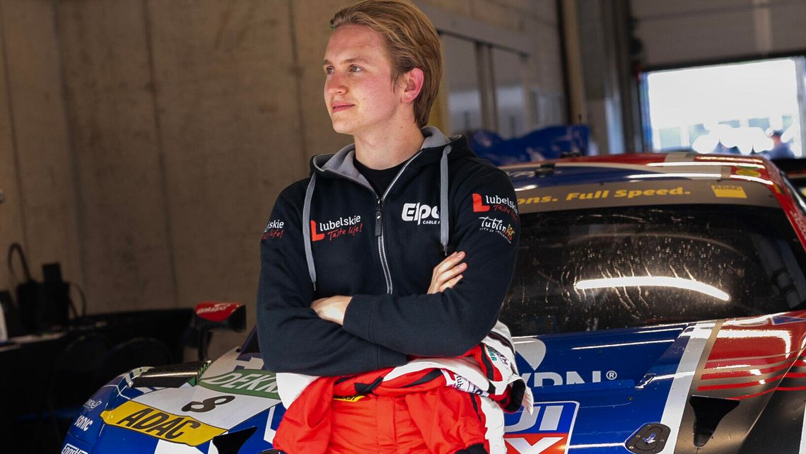 Wielki krok dla Szymona Ładniaka