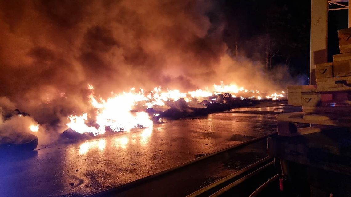 Wielki pożar koło Lublina. Płonęło składowisko opon