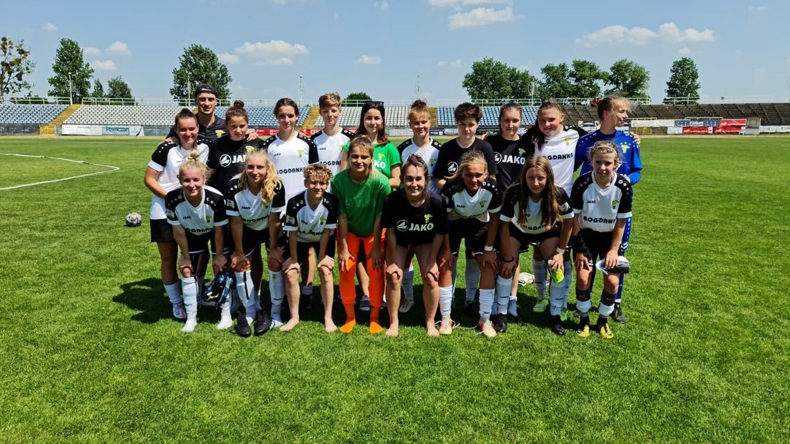 Wielki sukces młodych piłkarek GKS Górnik Łęczna Wielki sukces młodych piłkarek GKS Górnik Łęczna