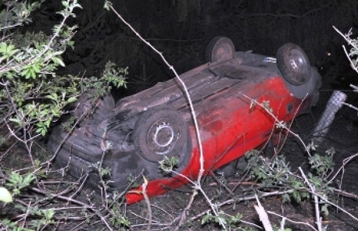 Wierszczyca: 16-latek zabrał ojcu samochód. Polo dachowało