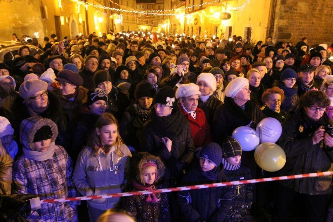 Wigilia Starego Miasta w Lublinie: Tłumy przy szopce (zdjęcia)