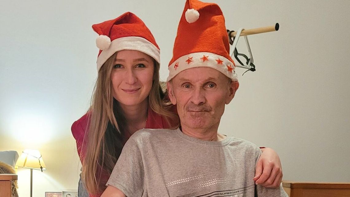 Wigilijne przepisy w wyjątkowej książce. Studentka z Lublina zbiera na rehabilitację taty