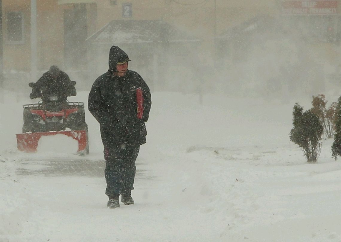 Wiosenne natarcie zimy. Znów sypie śnieg w woj. lubelskim