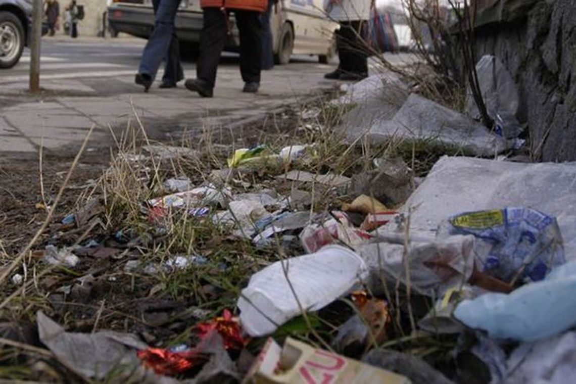 Wiosenne porządki w mieście. Masz śmieci? Dzwoń i pisz do Ratusza Wiosenne porządki w mieście. Masz śmieci? Dzwoń i pisz do Ratusza