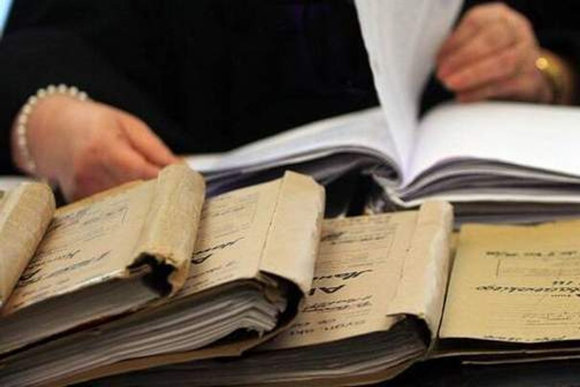 Wiózł hełmy dla walczących na Ukrainie. Prokuratura umarza śledztwo