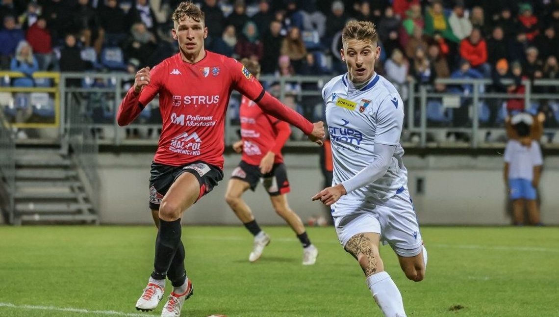 Wisła Grupa Azoty Puławy dostała lanie od Pogoni Siedlce, ale utrzymała się w eWinner Drugiej Lidze Wisła Grupa Azoty Puławy dostała lanie od Pogoni Siedlce, ale utrzymała się w eWinner Drugiej Lidze