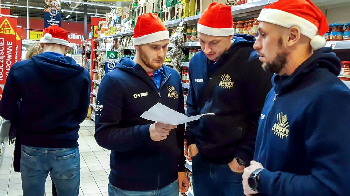 Wisła i Azoty Puławy wzięły udział w akcji Szlachetna Paczka [zdjęcia, wideo]