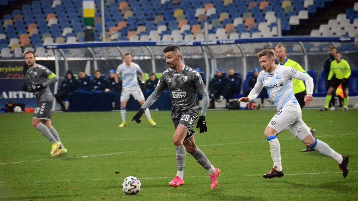 Wisła Puławy kontra Radunia Stężyca, czyli mecz drużyn, które zawodzą