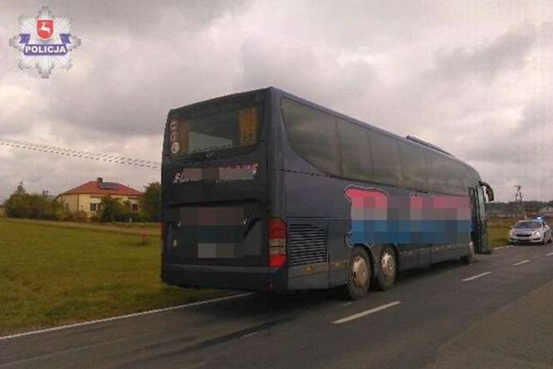 Witoldów: Autobus wiozący wycieczkę szkolną potrącił śmiertelnie rowerzystę