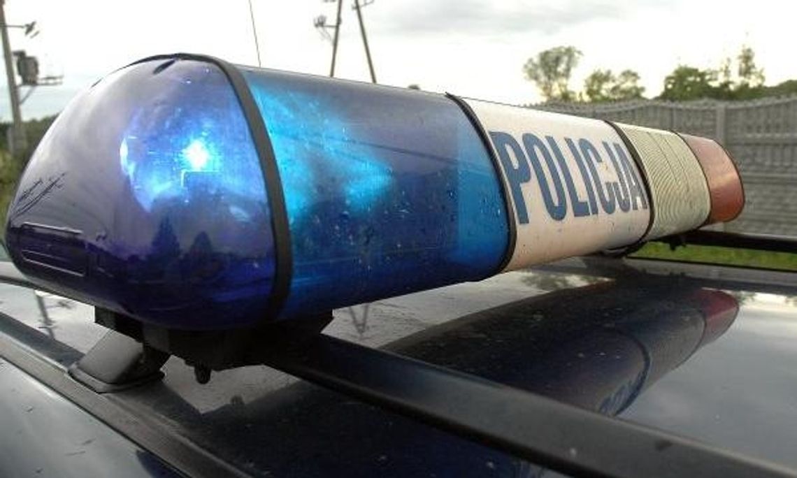 Witulin: Auto wjechało w piwniczkę, kierowca zginął