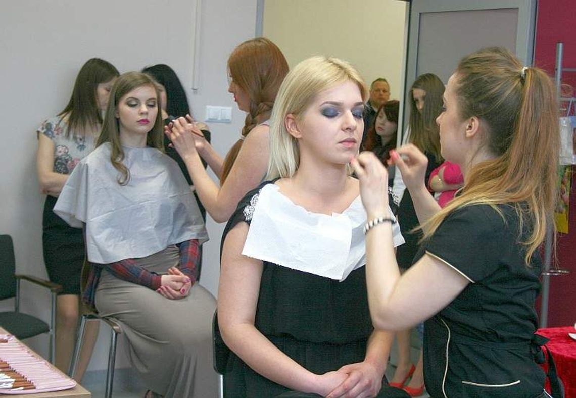 Wizażystki w parku naukowym Wizażystki w parku naukowym