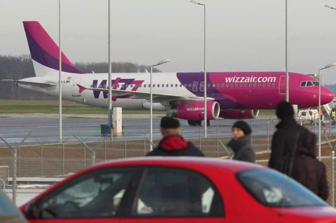 Wizz Air zmienia zasady. Z jakim bagażem wejdziemy na pokład?