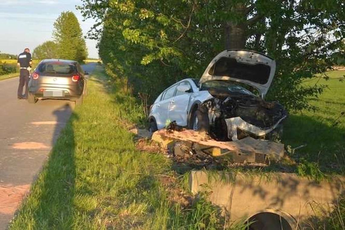 Wjechał w betonowy przepust