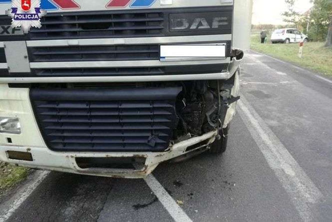 Wjechała wprost pod ciężarówkę (zdjęcia)