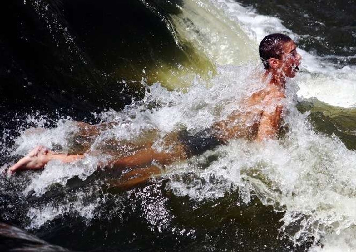 Wkrótce gorące dni i ciepłe noce. Będą upały, ale i burze
