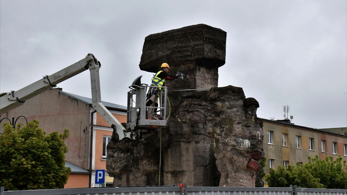 Wkrótce pokażą nowy pomnik "Rzeczpospolitej Włodawskiej" Wkrótce pokażą nowy pomnik "Rzeczpospolitej Włodawskiej"