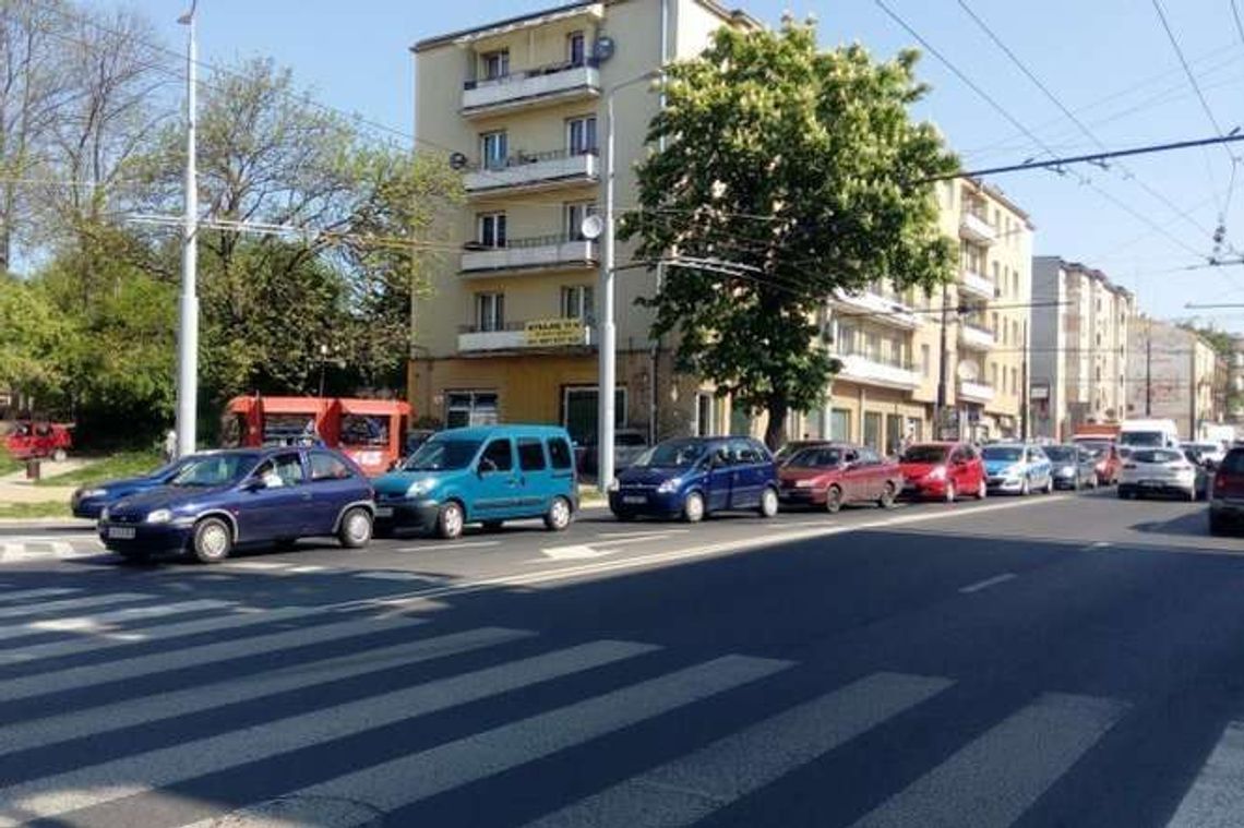 Włączyli nową sygnalizację. Ogromne korki w centrum Lublina Włączyli nową sygnalizację. Ogromne korki w centrum Lublina