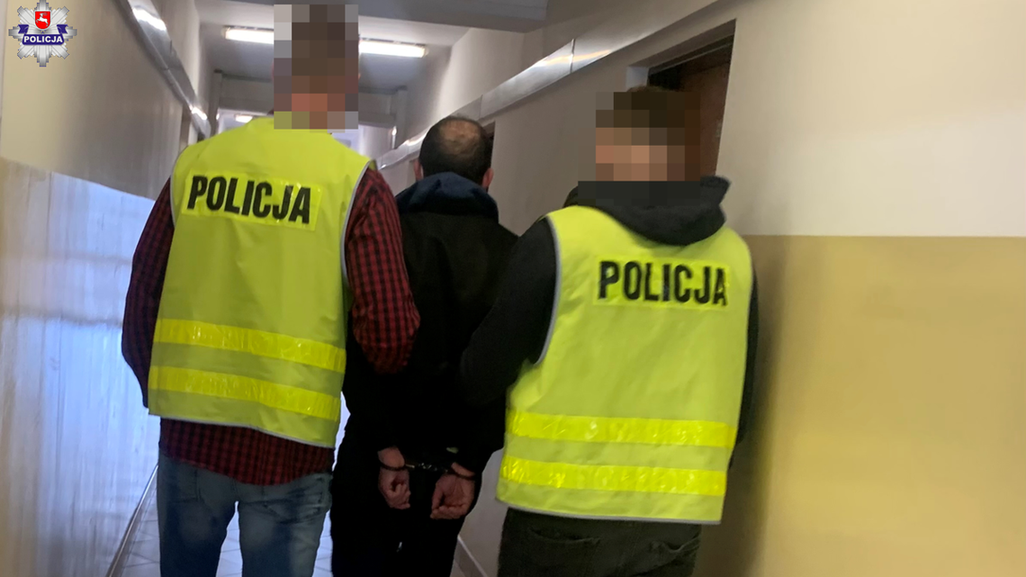 Włamali się do sklepu. Ukradli m.in. kilkadziesiąt butelek z alkoholem i papierosy