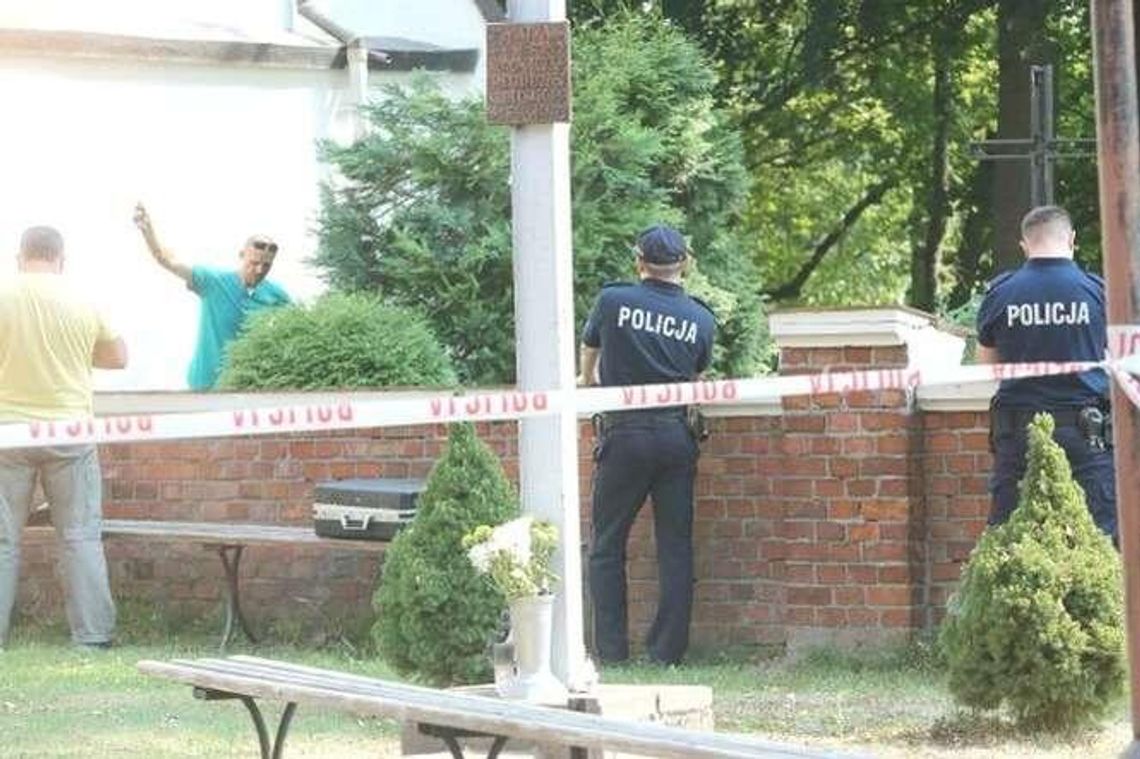 Włamanie do sanktuarium w Wąwolnicy. Chcieli ukraść figurę z XV wieku Włamanie do sanktuarium w Wąwolnicy. Chcieli ukraść figurę z XV wieku