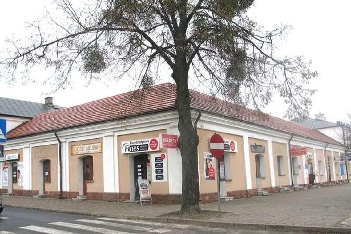 Włodawa: Mieszkańcy nie chcą wycinki drzew w centrum Włodawa: Mieszkańcy nie chcą wycinki drzew w centrum