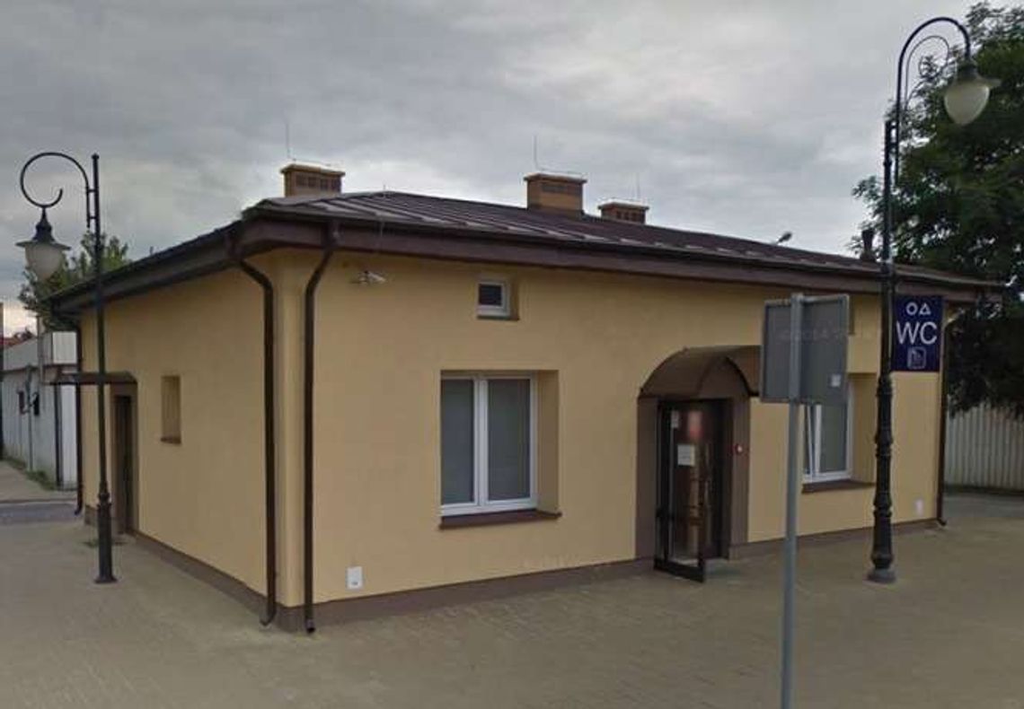 Włodawa: Prysznic dla potrzebujących i dyskusja o ręcznikach Włodawa: Prysznic dla potrzebujących i dyskusja o ręcznikach