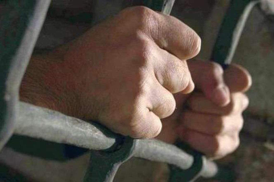 Wnuczek bił, kopał i gwałcił babcię? 19-latek odpowie za to przed sądem Wnuczek bił, kopał i gwałcił babcię? 19-latek odpowie za to przed sądem