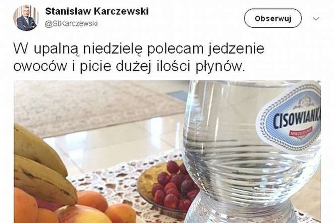 Woda i polityka. Jedni nawołują do bojkotu Cisowianki, inni promują jej picie