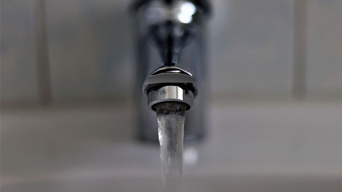 Wodociąg skażony bakteriami. Kranówka nie nadaje się ani do picia, ani do mycia
