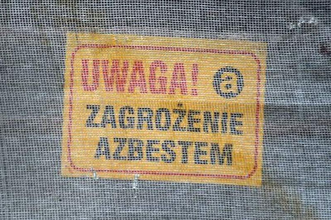 Wojciechów: Dachy zostaną policzone. Żegnaj azbeście
