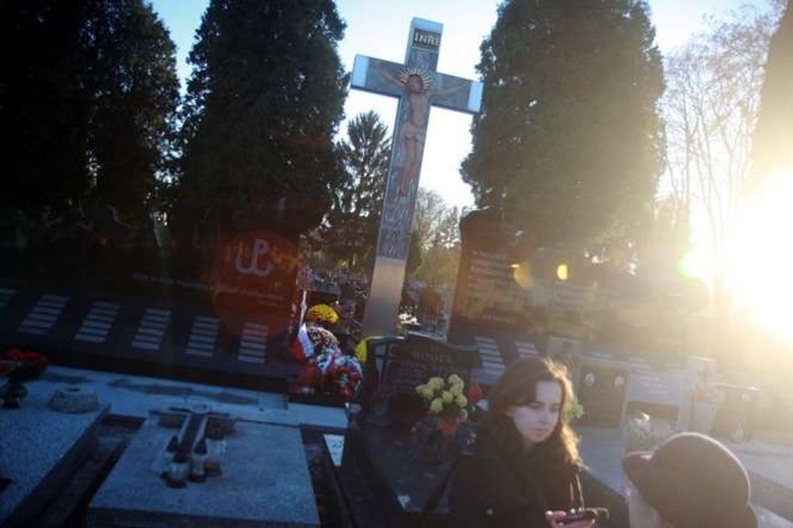 Wojewoda chce zbadania lubelskiej "Łączki". Były tam chowane ofiary stalinizmu Wojewoda chce zbadania lubelskiej "Łączki". Były tam chowane ofiary stalinizmu