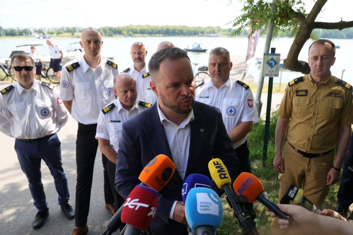 Startuje akcja "Bezpieczne Wakacje". Jest umowa na całodobowe dyżury WOPR