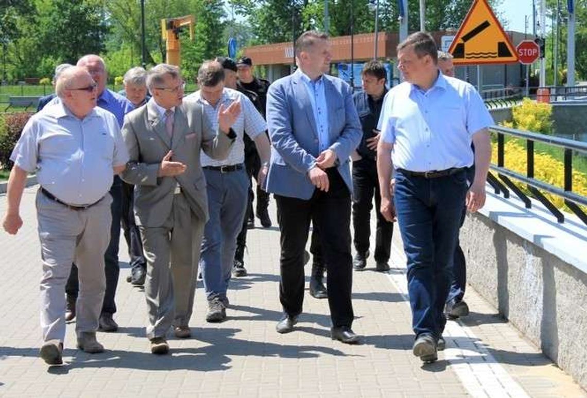 Wojewoda na wałach wiślanych: Wcale nie jest tak źle, jak twierdzi marszałek