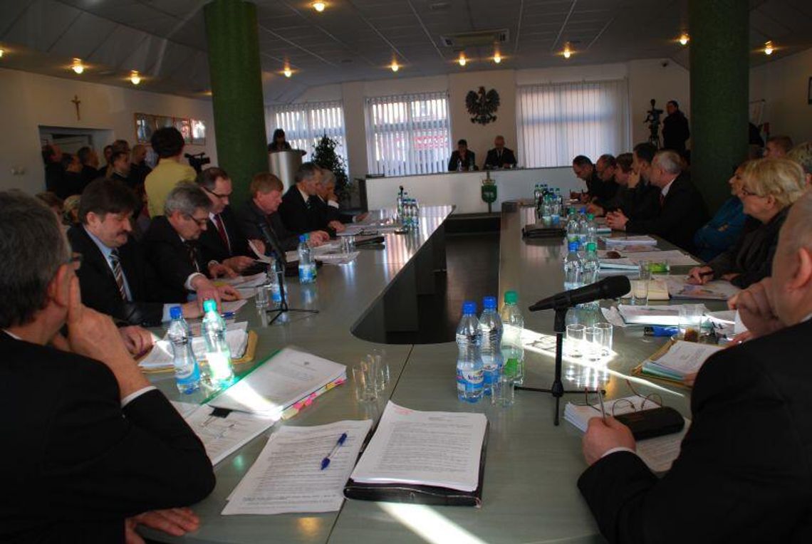 Wojewoda nie uchyli uchwał. Będzie likwidacja dwóch szkół?