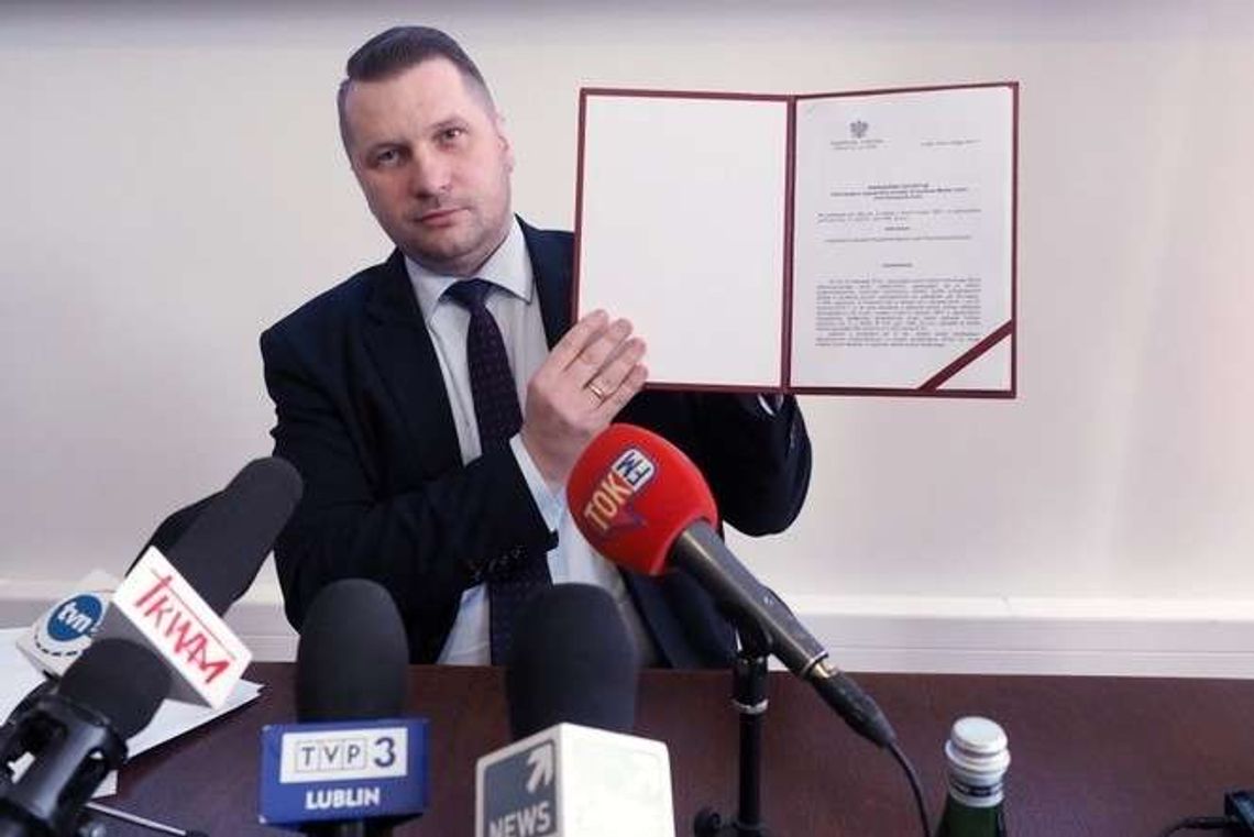 Wojewoda podpisał decyzję o wygaszeniu mandatu prezydenta Lublina Krzysztofa Żuka Wojewoda podpisał decyzję o wygaszeniu mandatu prezydenta Lublina Krzysztofa Żuka