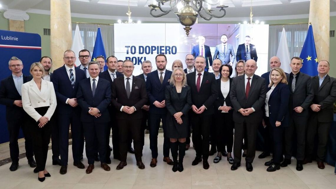 Wojewoda podsumował pracowity rok Wojewoda podsumował pracowity rok