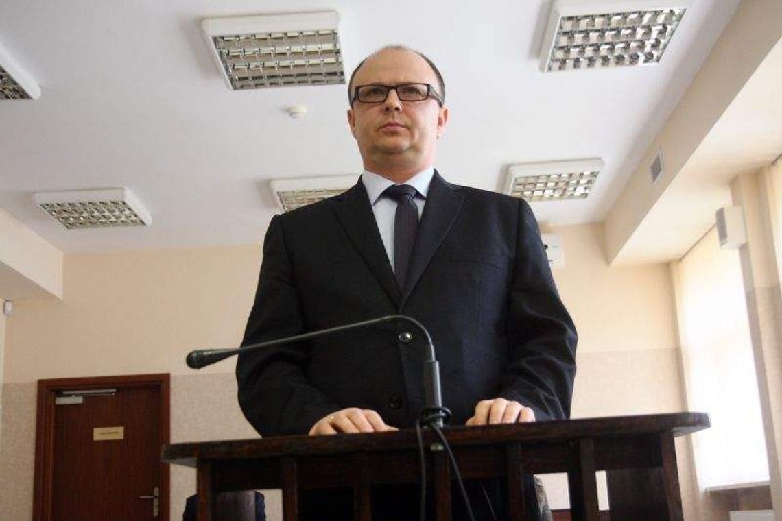 Wojewoda Wojciech Wilk tłumaczył się przed sądem w Kraśniku Wojewoda Wojciech Wilk tłumaczył się przed sądem w Kraśniku