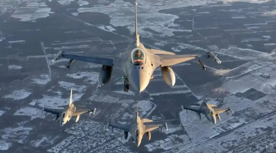 Wojsko podniosło gotowość. Od rana zamknięte dwa lotniska