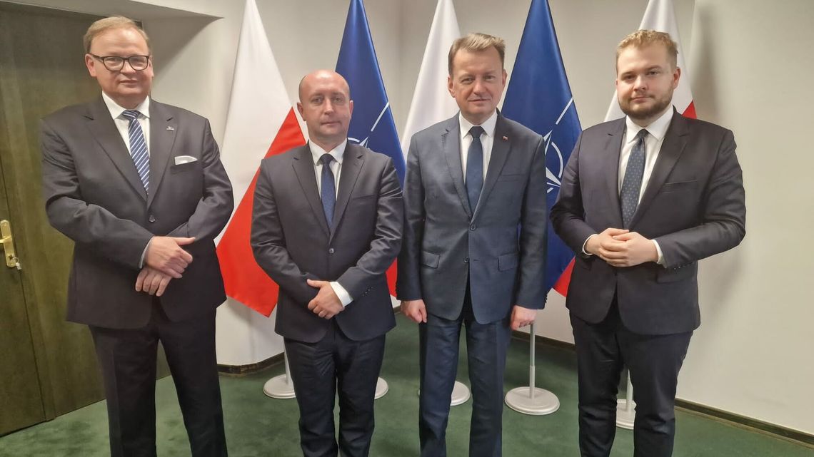 Wojskowe śmigłowce wylądują w Świdniku. MON daje zielone światło