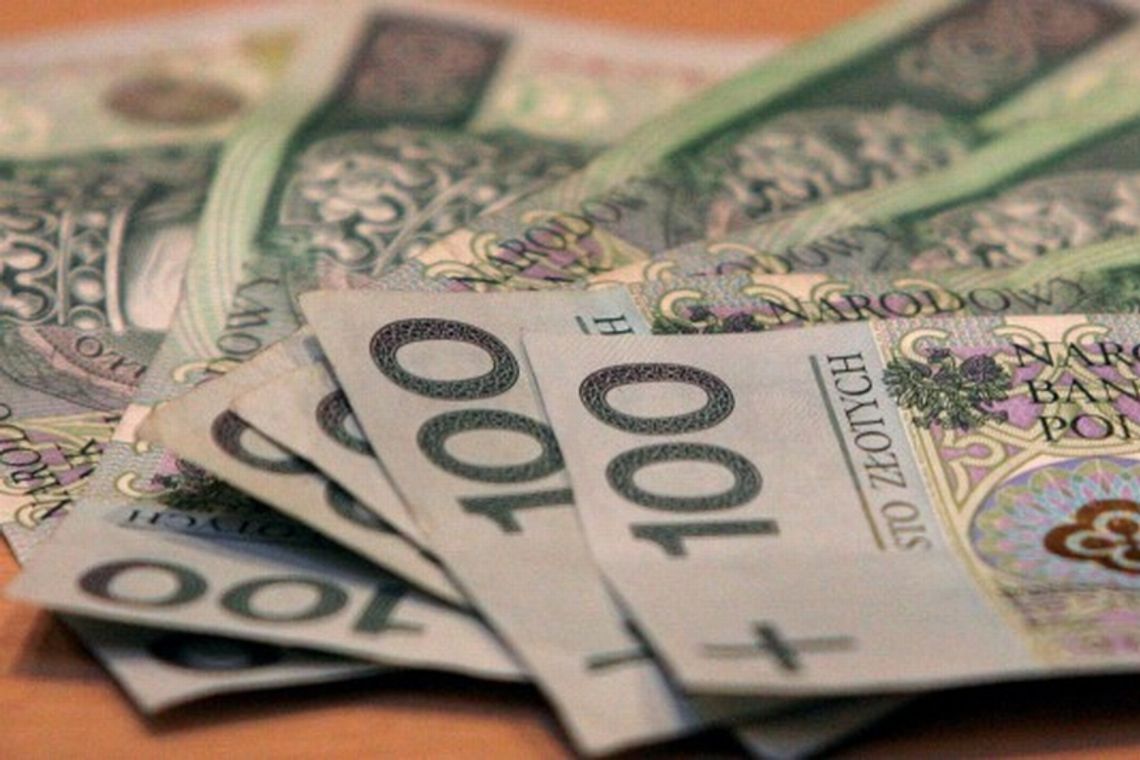 Wójt brał wyższą pensję niż powinien? Prokuratura: przestępstwa nie było