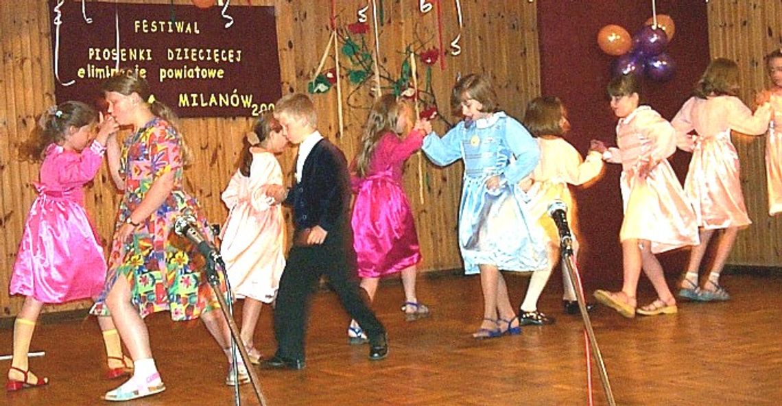 Wokaliści i recytatorzy na scenicznych deskach