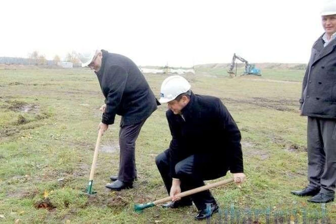 Wólka Rokicka. Ruszyła budowa Zakładu Zagospodarowania Odpadów Wólka Rokicka. Ruszyła budowa Zakładu Zagospodarowania Odpadów