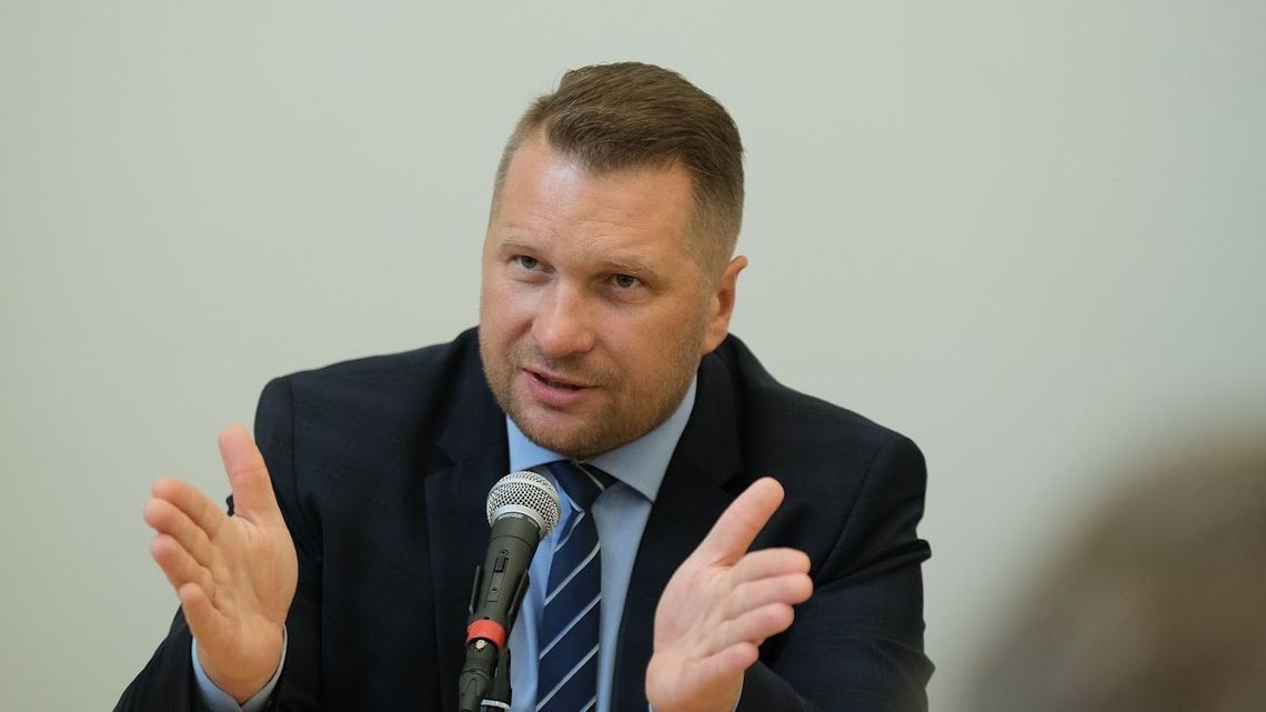 „Wolność nauki” według Czarnka. Chce wziąć pod ochronę prawicowych wykładowców