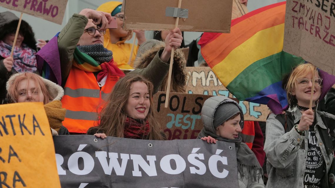 "Wolność, równość i siostrzeństwo”. Trzecia Manifa Lubelska przeszła ulicami miasta [wideo]